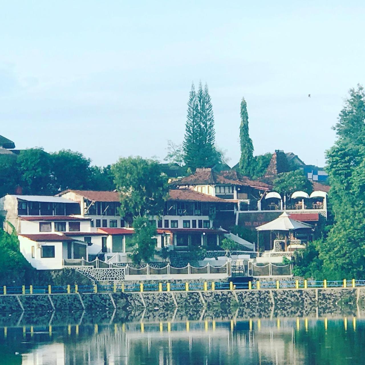Maguwo Omah Kenangan At Seven Trumpets Resort מראה חיצוני תמונה
