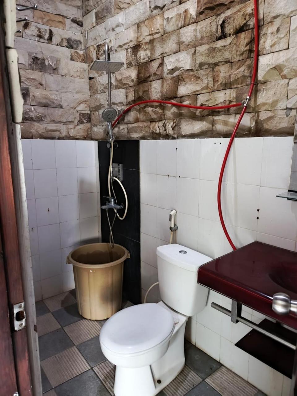 Maguwo Omah Kenangan At Seven Trumpets Resort מראה חיצוני תמונה